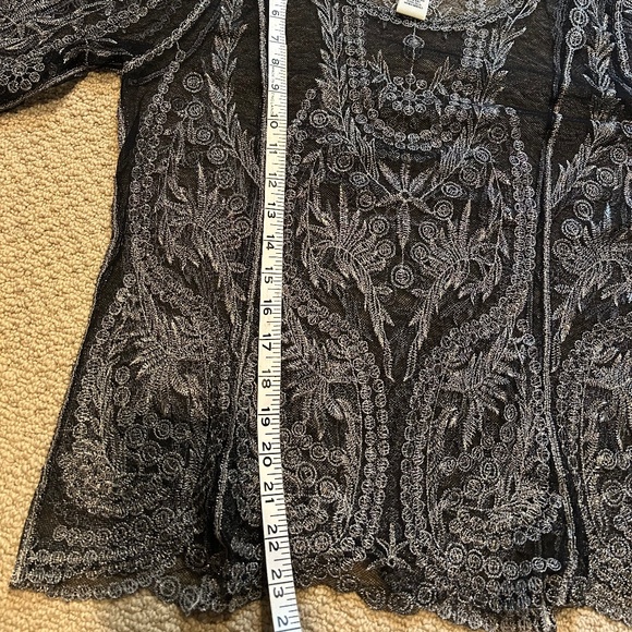 Ultra Pink Black Net with Metallic Detailing Party Top - Picture 5 of 8